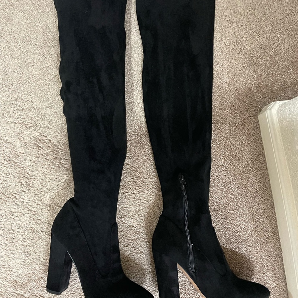 Boots - Picture 5 of 5